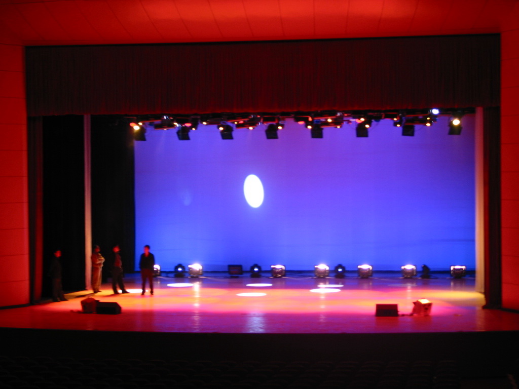 平?jīng)觥窘鹞枧_(tái)智能】升降平臺(tái)制作精良